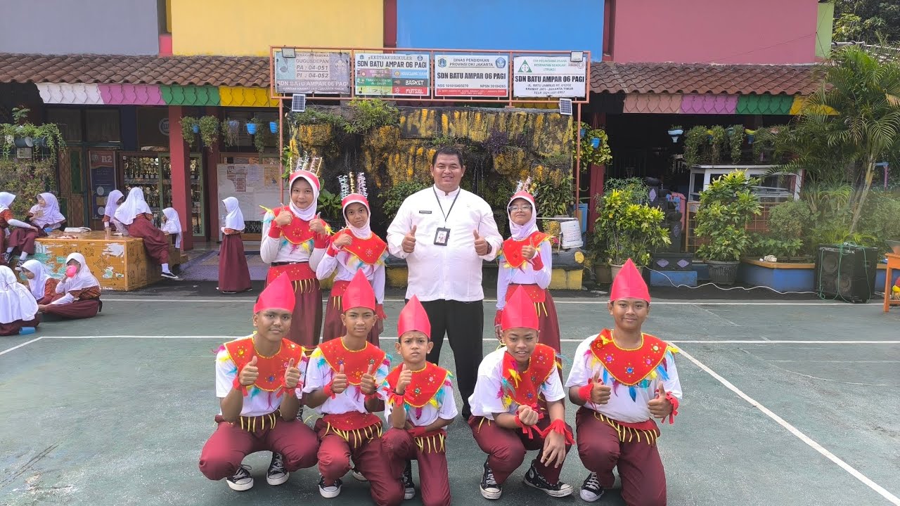 Tari Kreasi Medley Nusantara Kelompok 1