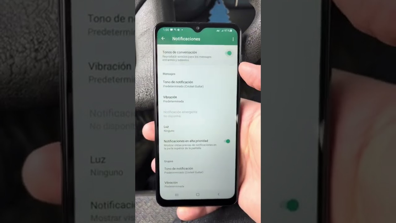 WhatsApp en modo arco&iacute;ris 🌈