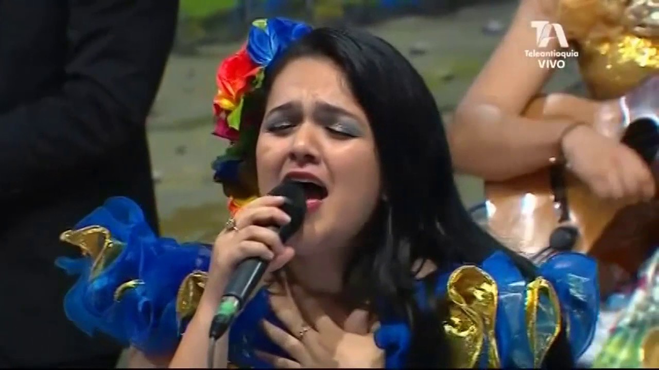 Lizeth Vega - Luna Roja (Pasaje)