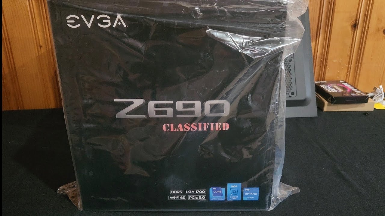 EVGA Z690 Classified Unboxing