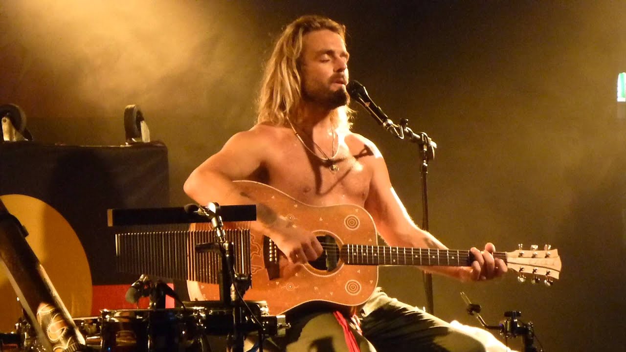 Xavier Rudd - Spirit Bird - live Backstage Werk Munich 2013-06-17