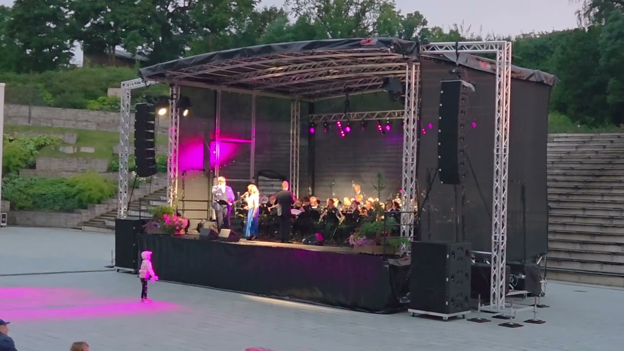 Hanna-Liina Võsa, Reigo Tamm ja Tallinna Politsei Orkester Rakvere Vallimäel 19.08.2025
