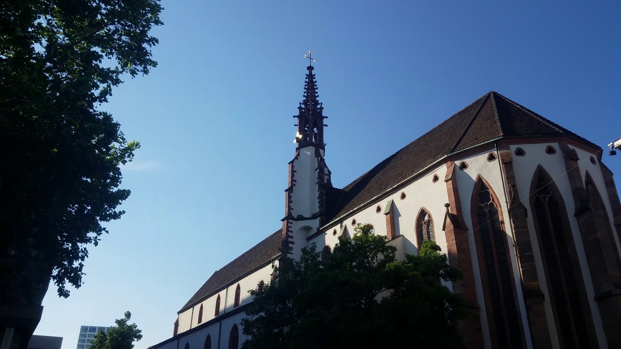 Glocken Geläut Prediger  Kirche.  Basel Schweiz Suisse Switzerland Svizzera church bells ringing