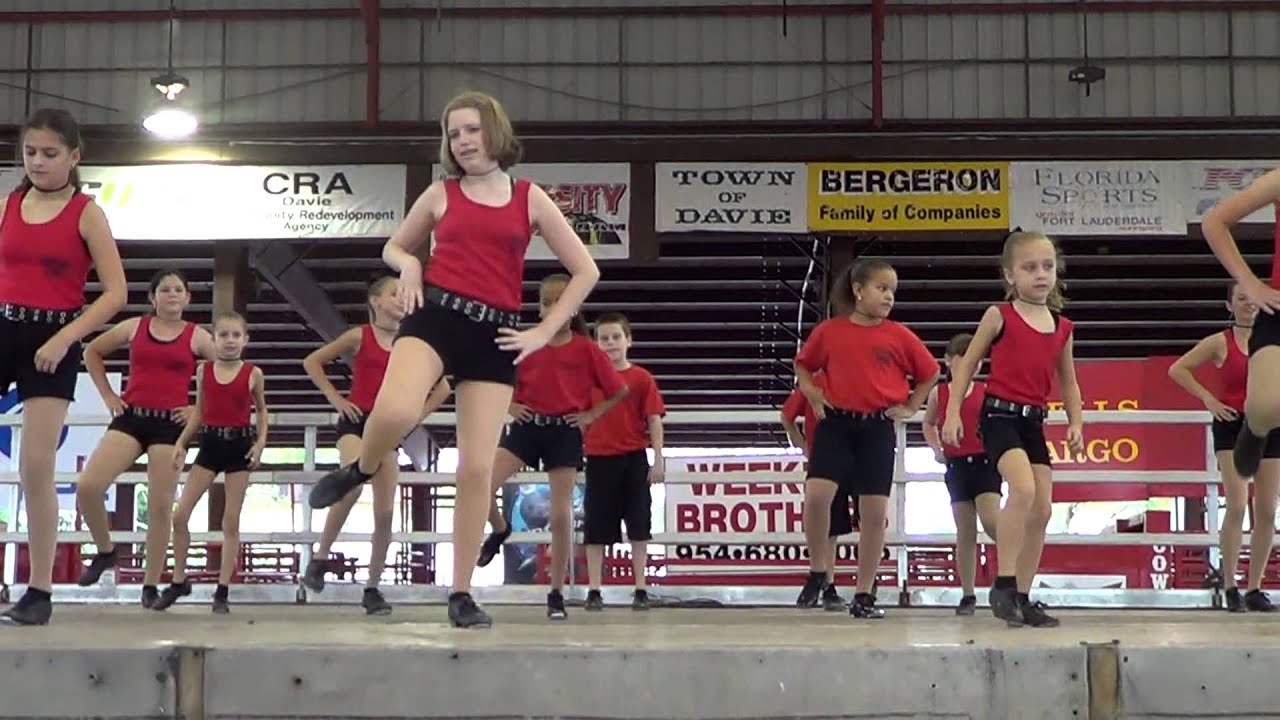 20131116 South Florida Cloggers - Hillbilly Dirty Dance - Davie Craft Show