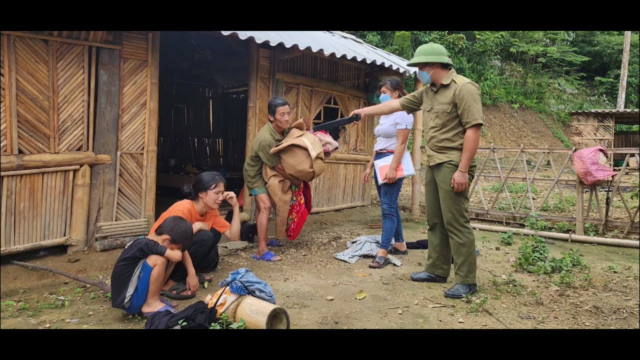 Father, husband, dam, destroy the property of mother and child, report to the police