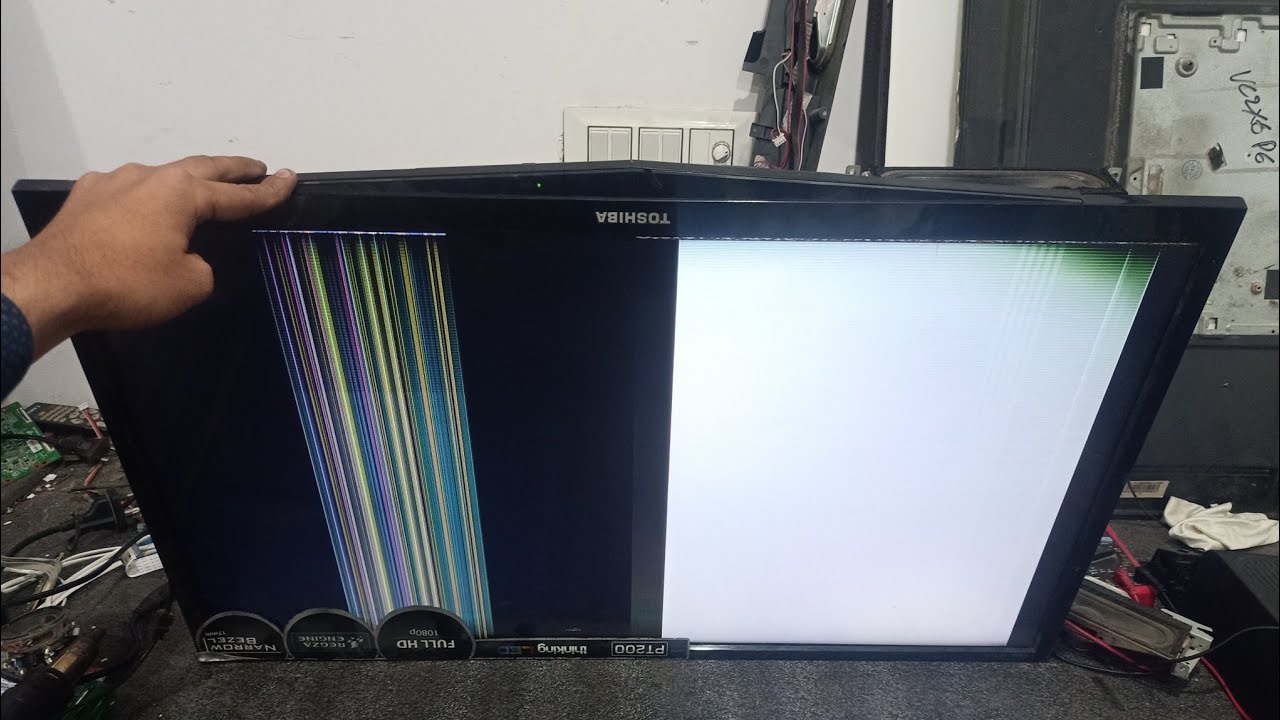 #toshiba Led tv display problem| 32 inch toshiba half dark screen problem| 32 inch tv screen problem