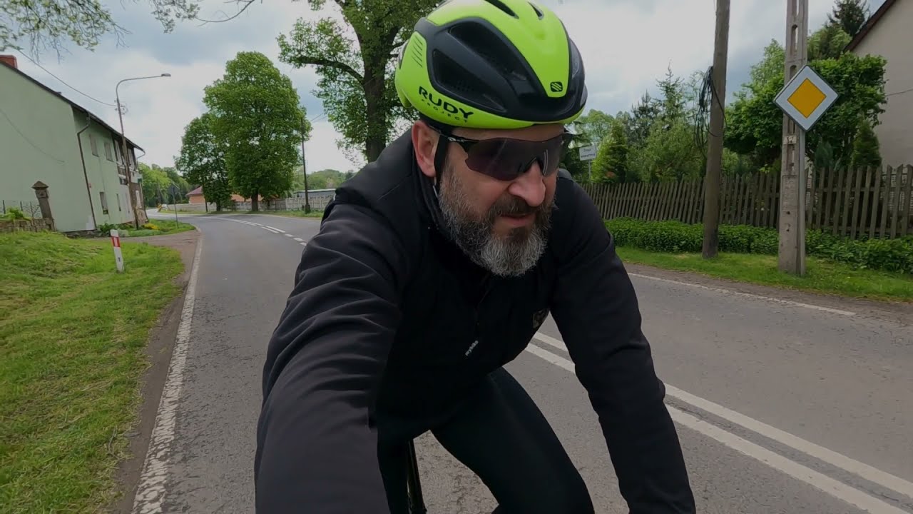 Góry Stołowe.....drogą 100 zakrętów gdzie nogi poniosą :):)