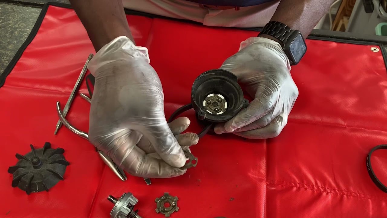 Servicing a Dyson DC07, DC14 & DC33 clutch