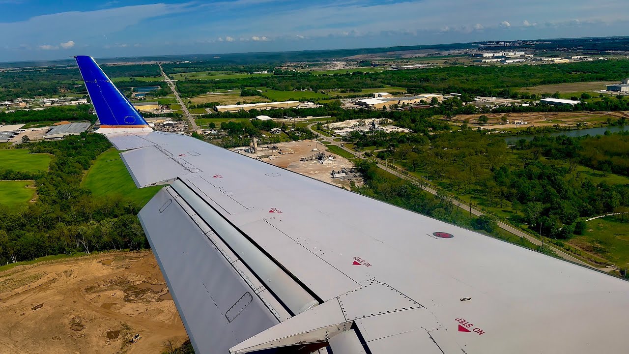 [4K] – Windy Tulsa Landing – United Express – Bombardier CRJ-200 – TUL – N983SW – SCS 1298