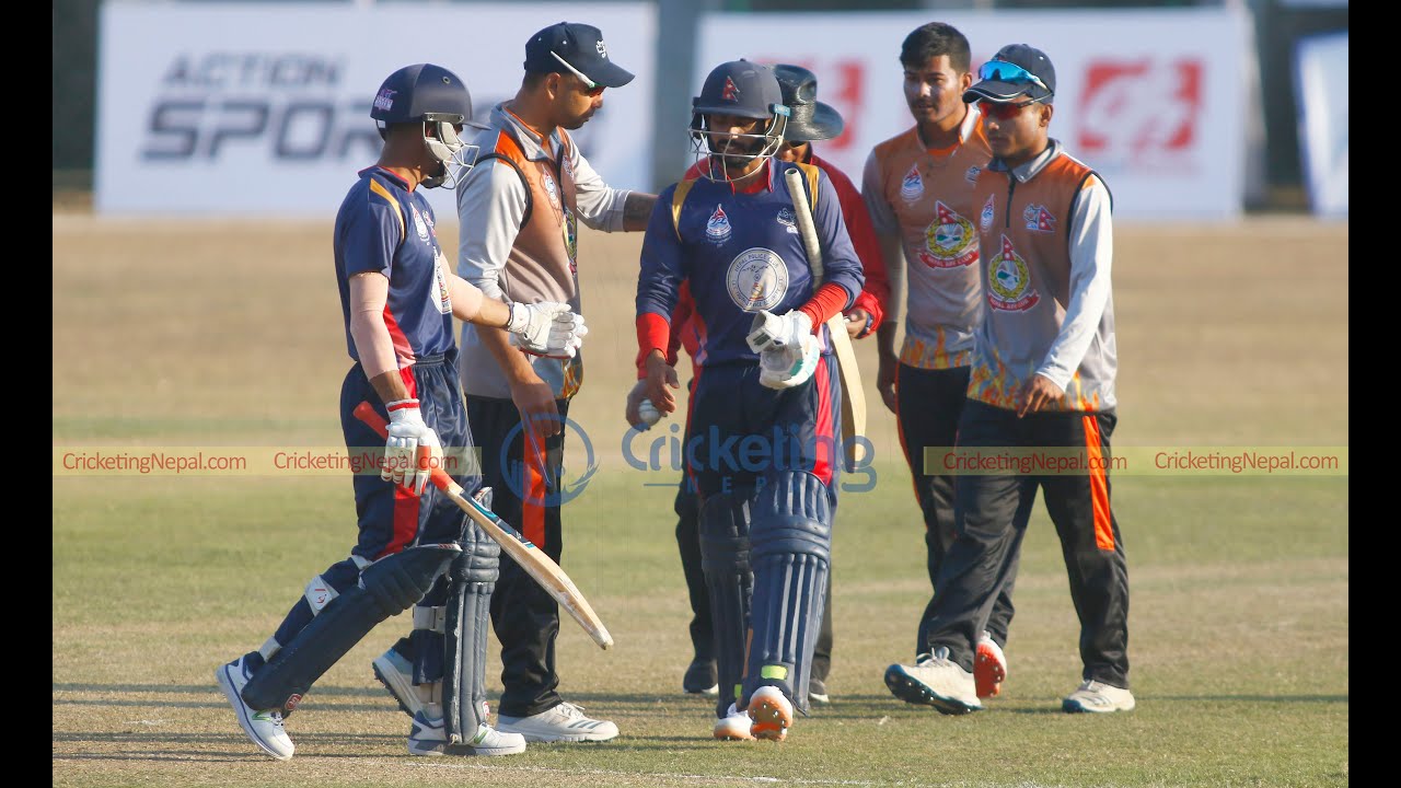 Aarif Sheikh bat with his twisted ankle in the semi-finale of PM Cup against APF