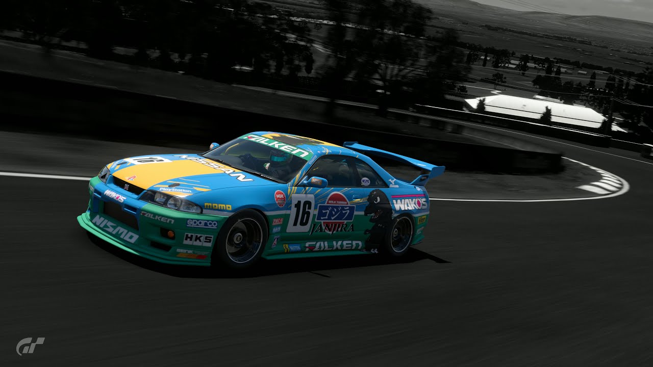 Gran Turismo™ 7 Falken/Wakos R33 GTR Godzilla Mount Panorama