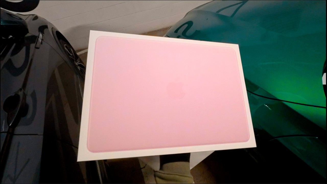 Точка зрения: Беру в руки розовый MacBook