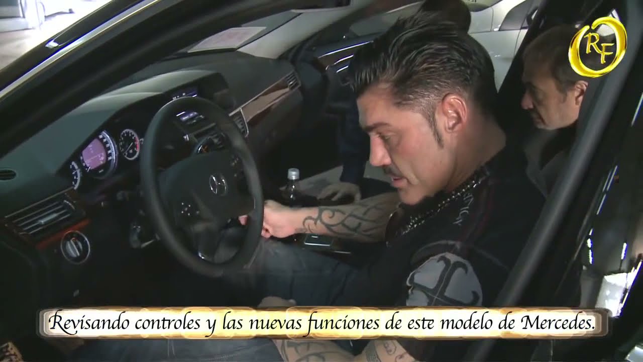 Ricardo Fort - con su nuevo Mercedes