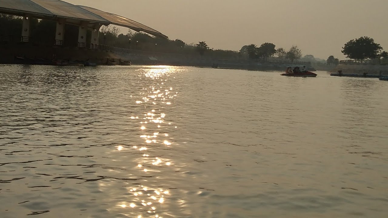 HOLE IN MY BOAT (#JANESHWER MISHRA PARK ) # BOATING