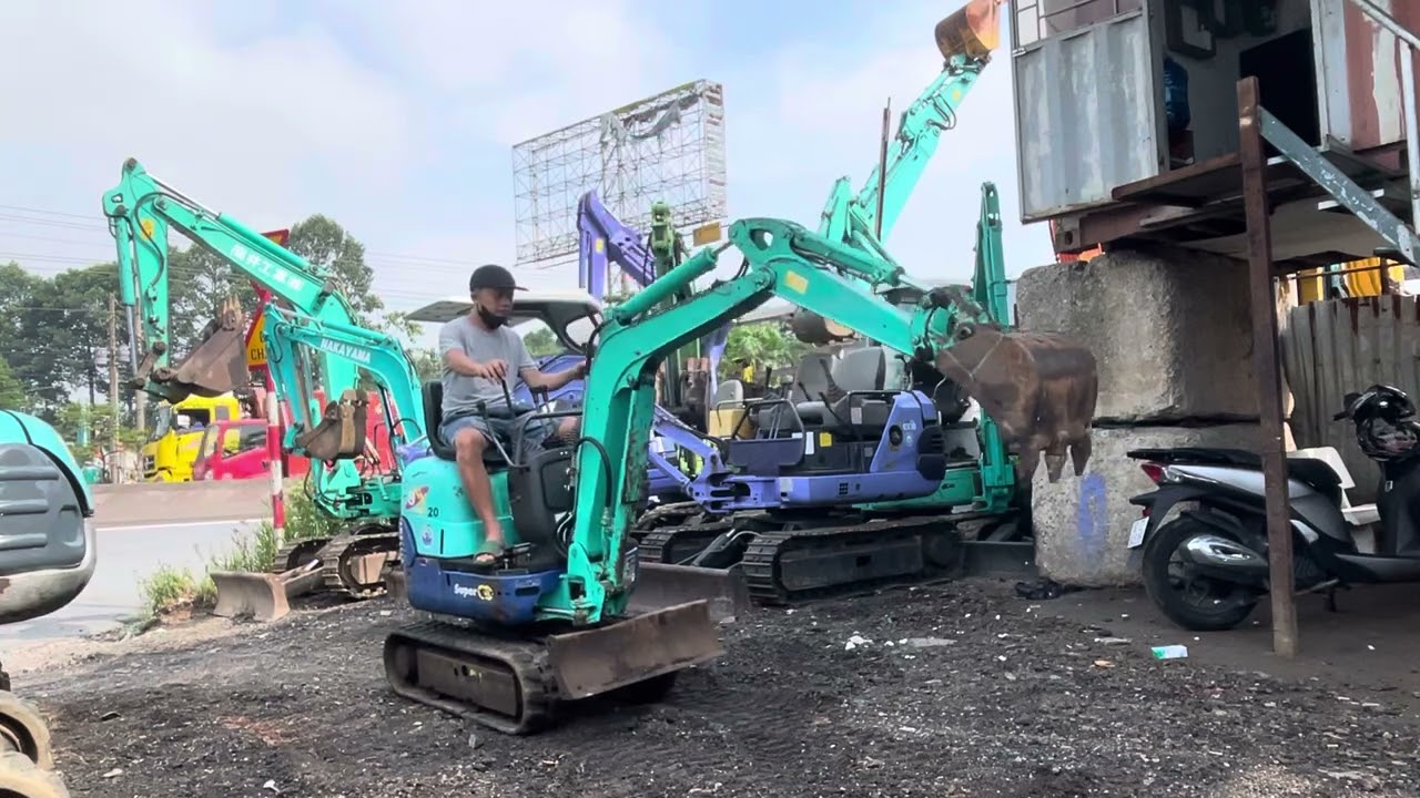 Xe đào mini hàng bãi Nhật mới về.ihi8nx chân thụt thò rộng 70cm -1m,có đường búa chờ 0968809095