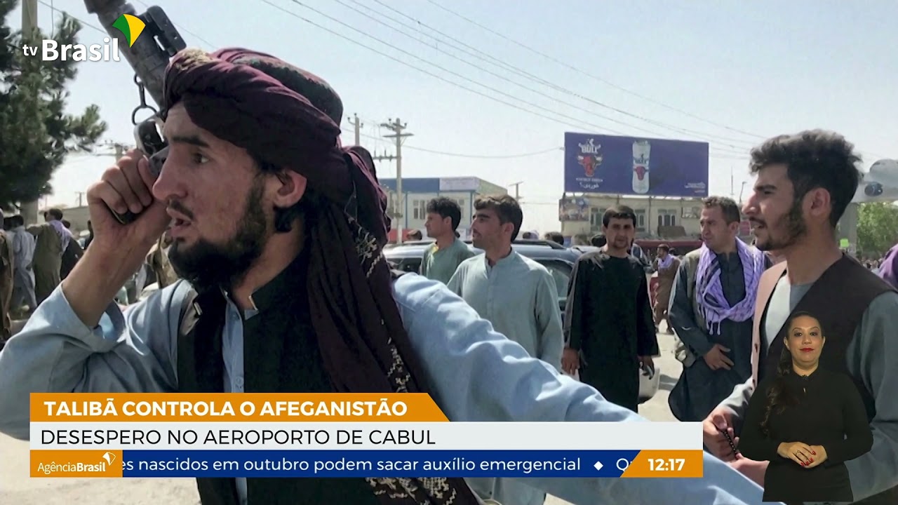 Presidente do Afeganistão deixa país e reconhece vitória dos Talibãs