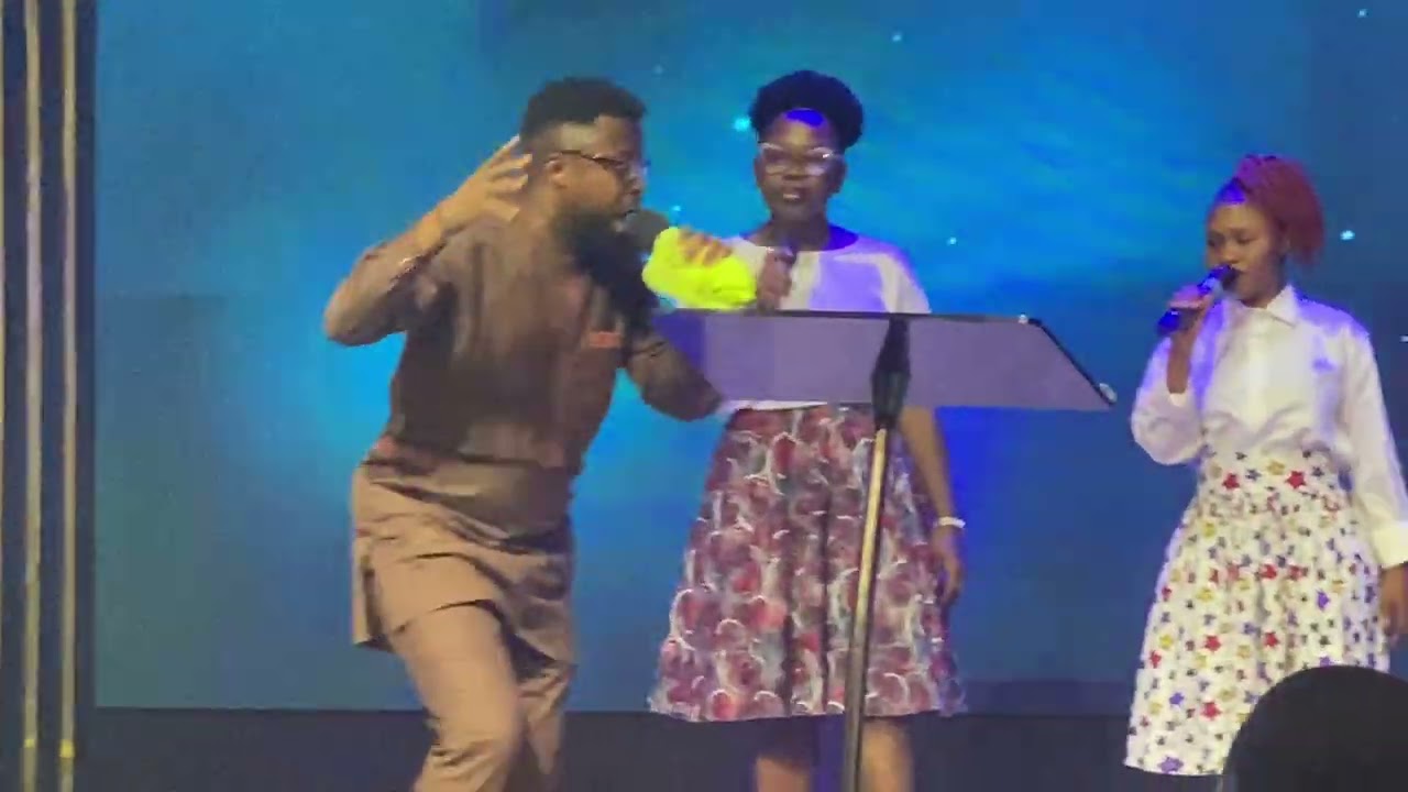 Petersongs Ministers Powerfully At Open Heavens ABUJA....