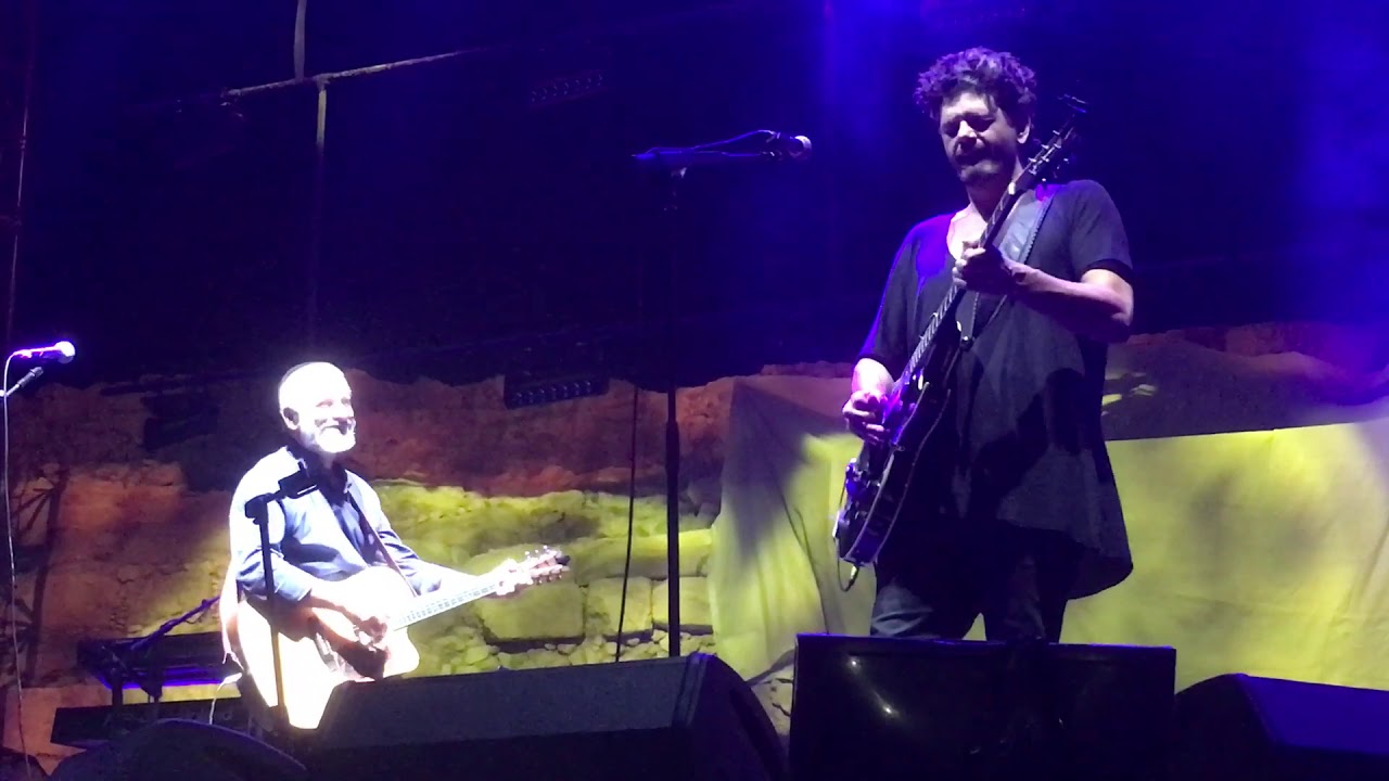 אביתר בנאי ואמיר דדון- אצלך בעולם. מוקדש למאיר בנאי ז״ל