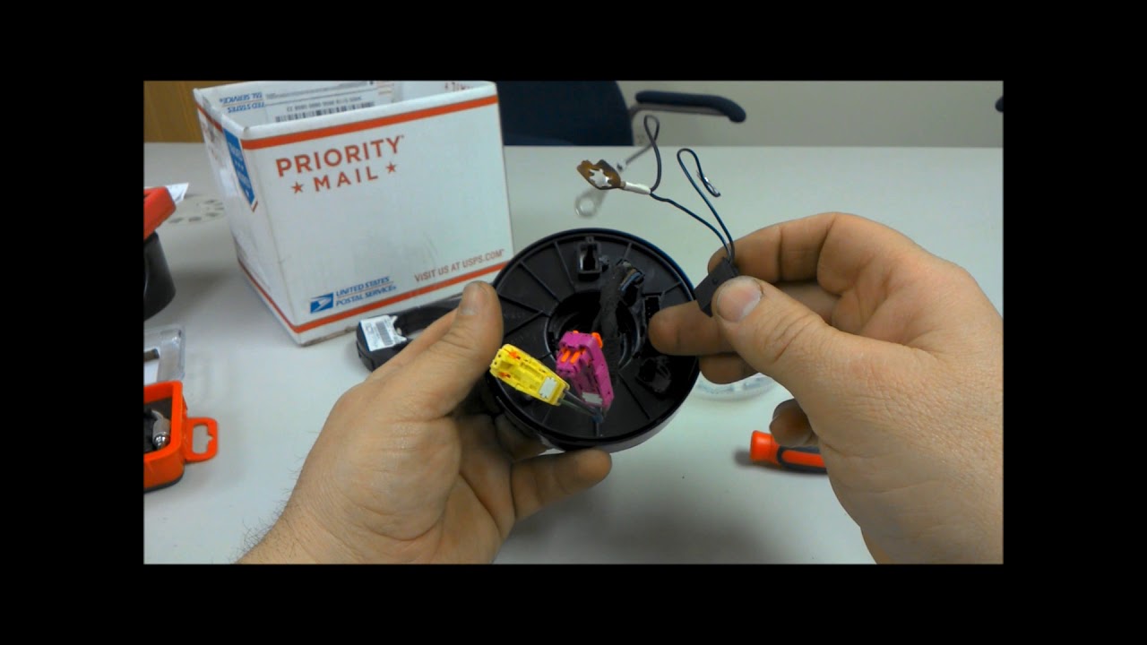 Inside a 451 Smart Car Clockspring