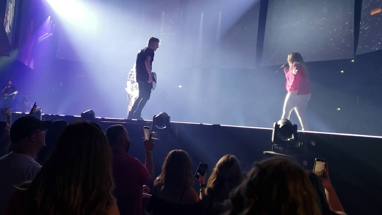 Jessika sings The Champion with Carrie Underwood Birmingham, Alabama