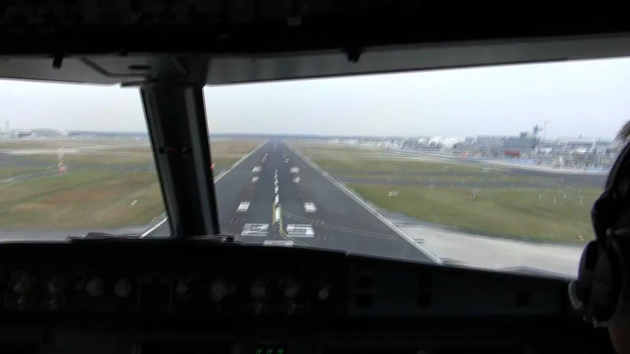 AIRBUS A-319 EKCH-EDDF 4