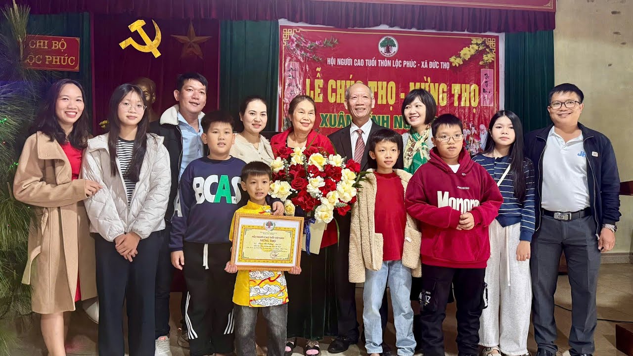 CHÚC MỪNG SINH NHẬT ÔNG NGOẠI 70 TUỔI, CON CHÁU CHÚC MỪNG ÔNG BÀ NGOẠI LUÔN MẠNH KHỎE BÊN CON CHÁU. 