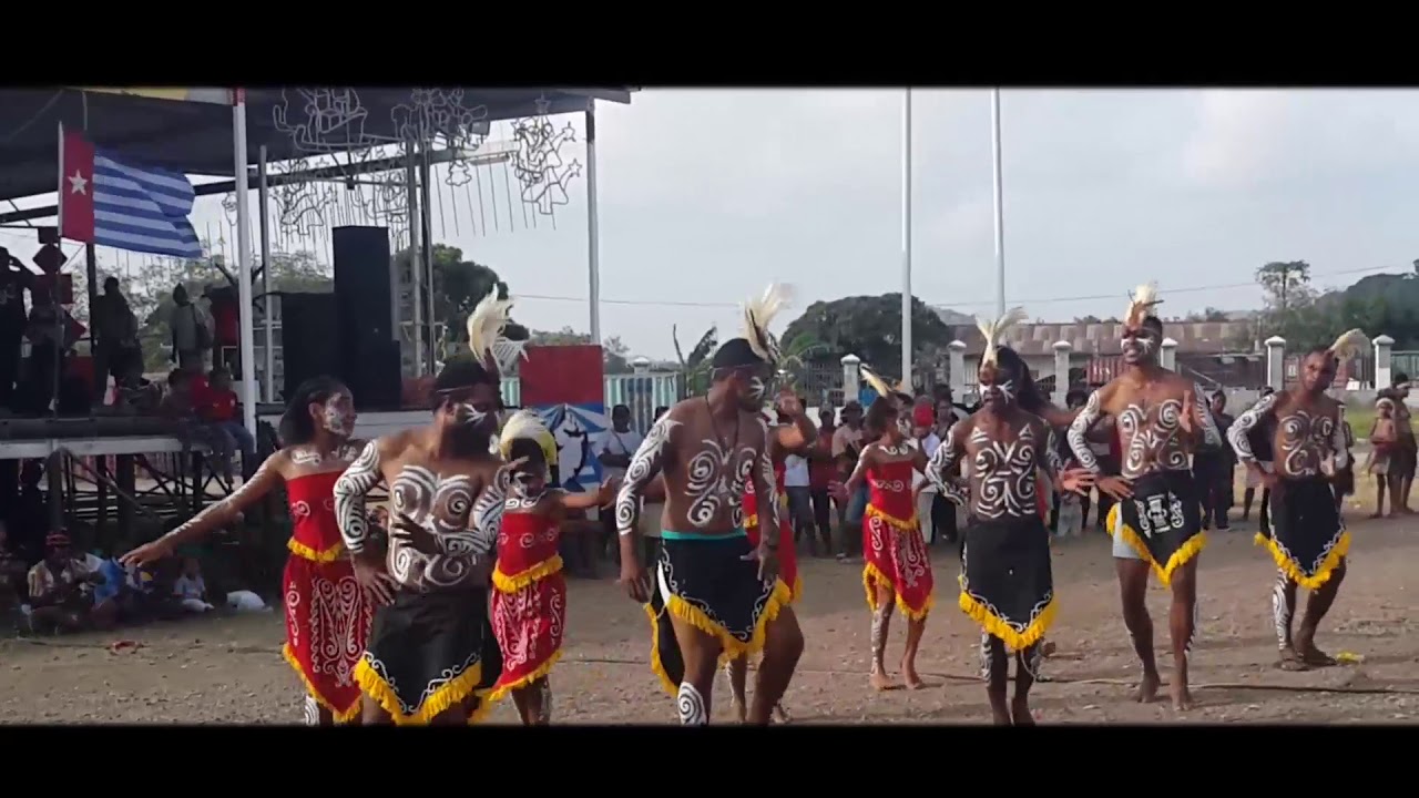 DANCING(WEST PAPUA)