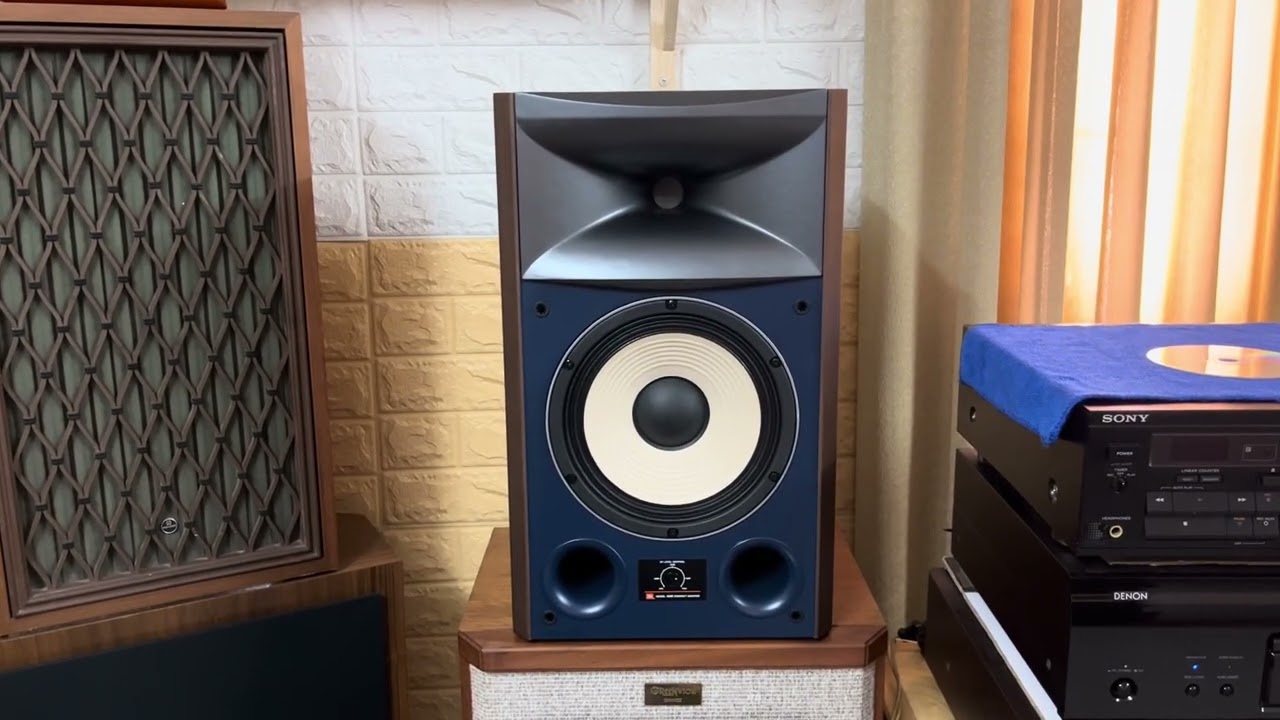 JBL 4306 , chi tiết liên hệ 0903748048 