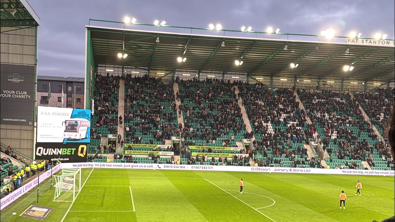 HIBERNIAN 2-0 DUNDEE | MATCH-DAY VLOG #14 