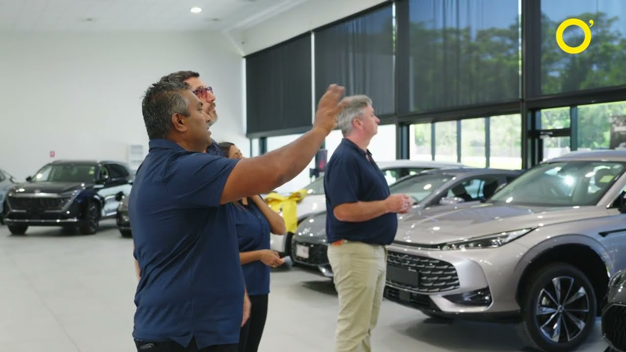 O'Brien Glass&reg; Building & Fitout | Sunstruct Sunco Motors, Caloundra Project