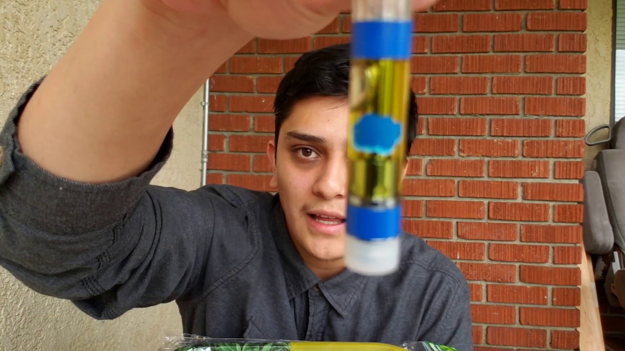 NEW BOBBY BLUE CLEAR | Blueberry moonrock oil cartridge review 💙🙏😤