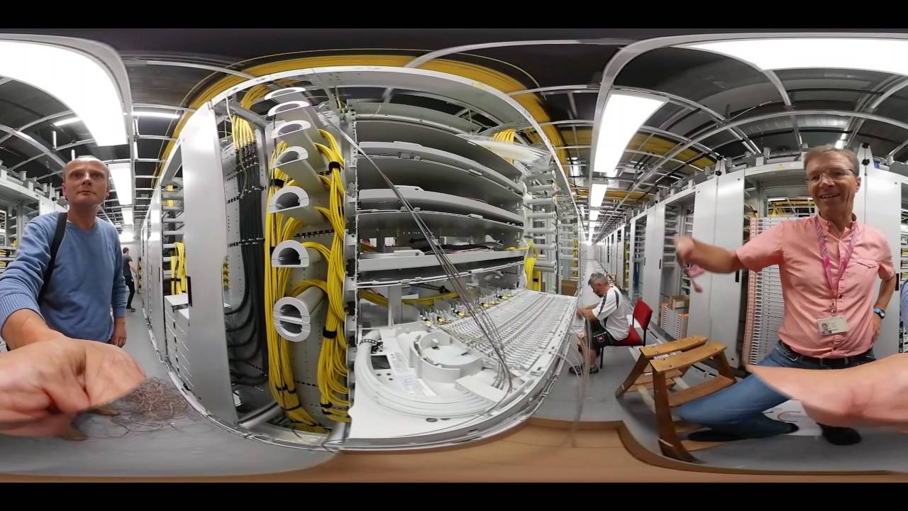 Telekom Vermittlungsstelle 360: Der Glasfaser auf der Spur