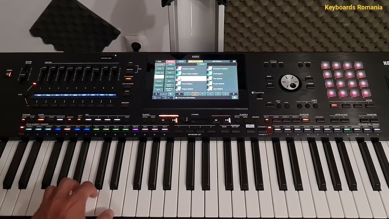 Korg Pa4X vs Korg Pa5X - Same voices and two styles - see the description - listen with headphones!