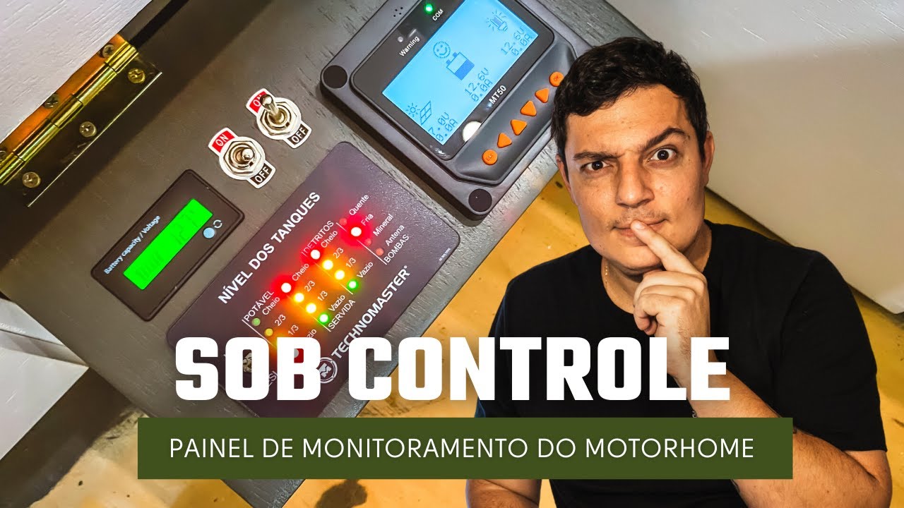 PAINEL DE CONTROLE DO MOTORHOME: nível dos tanques, monitor das baterias e medidor de energia solar