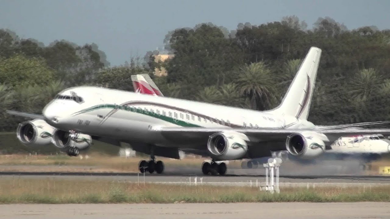 Private Douglas DC-8-72 VP-BHS Landing Malaga AGP.mp4