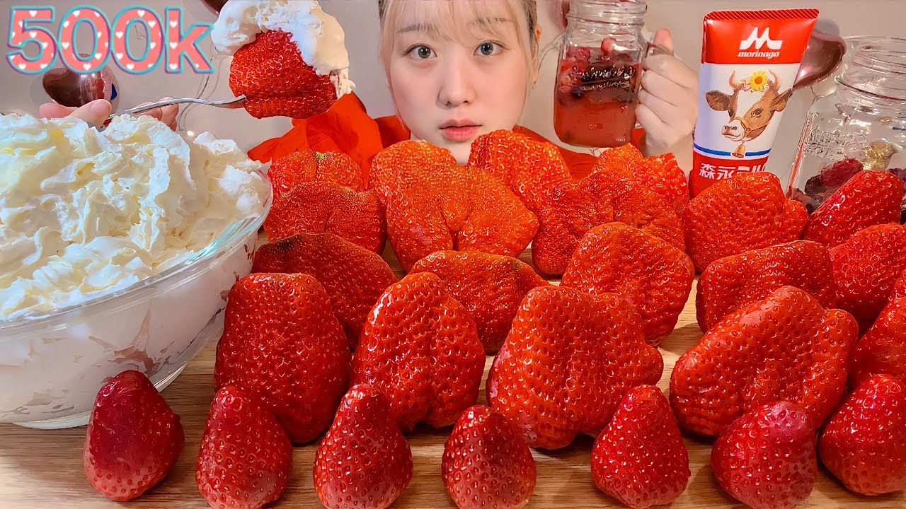 ASMR Большая клубника Свежий крем【русские субтитры】【Mukbang/ Eating Sounds】