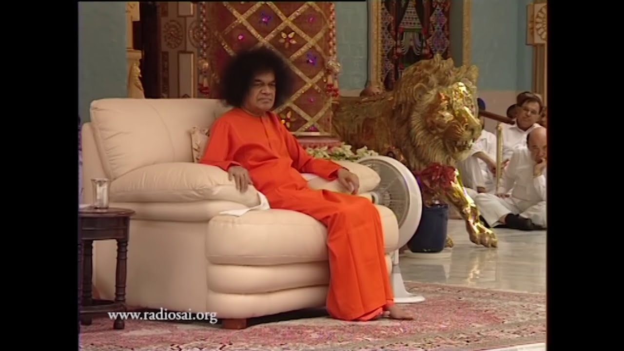 Guru Poornima | 13 July 2003 | Thursday Divine Darshan of Sathya Sai Baba - Part 106