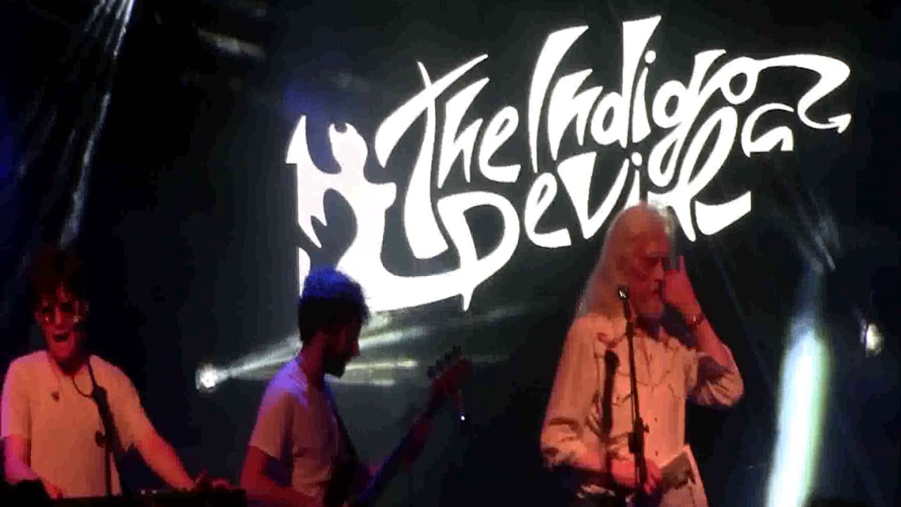 Little Green Girl   live