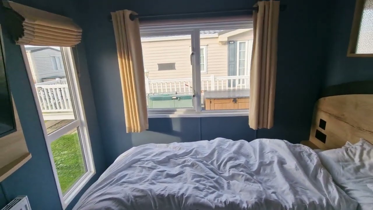 Cleethorpes Pearl (Away Resorts) , Oakwood caravan tour