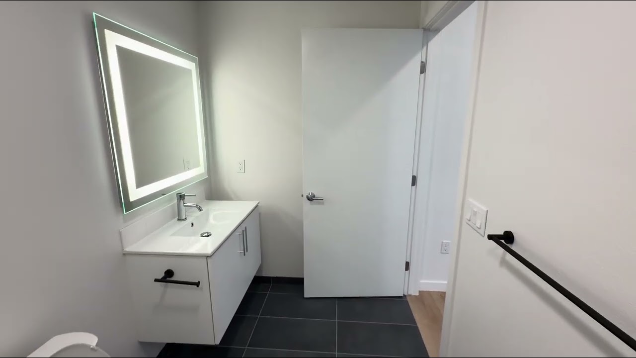 A1 | #313 | 1 Bedroom 1 Bath | 653 sq ft