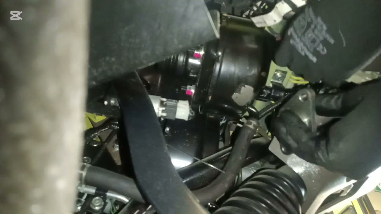How to change || Mitsubishi Fuso Rosa Bus | 🚍 |   Diesel engine || Clutch Master Cylinder ///