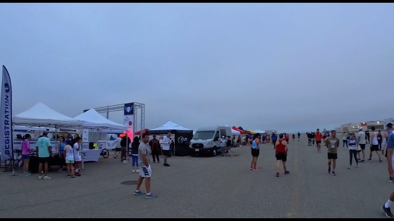 Alameda 10 Miler in Alamea, California on August 26,  2023