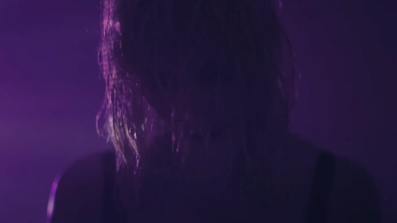 Tamaryn - Heavenly Bodies (Official Video)