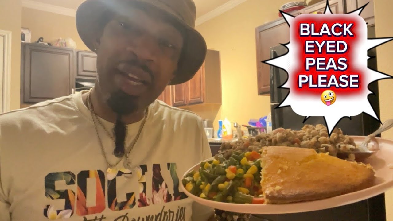VANLIFE: HOW I COOKED BLACK EYED PEAS AND COUNTRY CORNBREAD