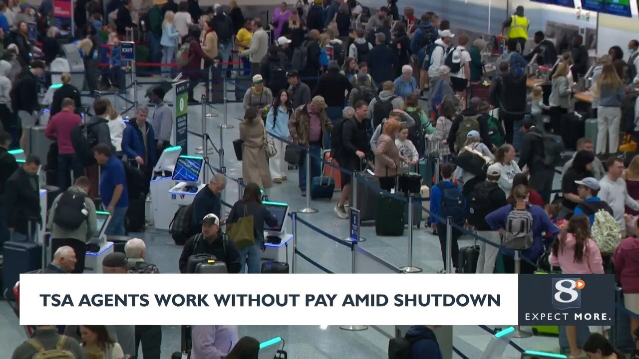 Сотрудники TSA работают без оплаты во время приостановки работы правительства.