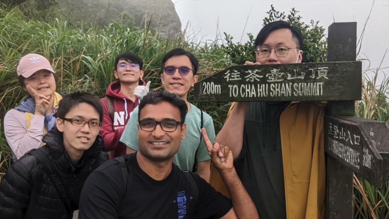 Mountain Hiking With Friends at Taiwan, Teapot Mountain (無耳茶壺山) and Golden Waterfall