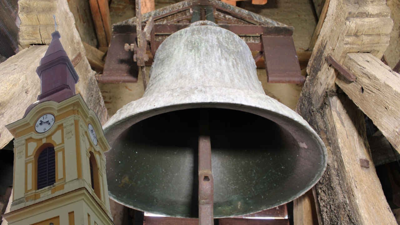 NAGYBERÉNY (H), A katolikus templom harangjai/Die Glocken der katholischen Kirche