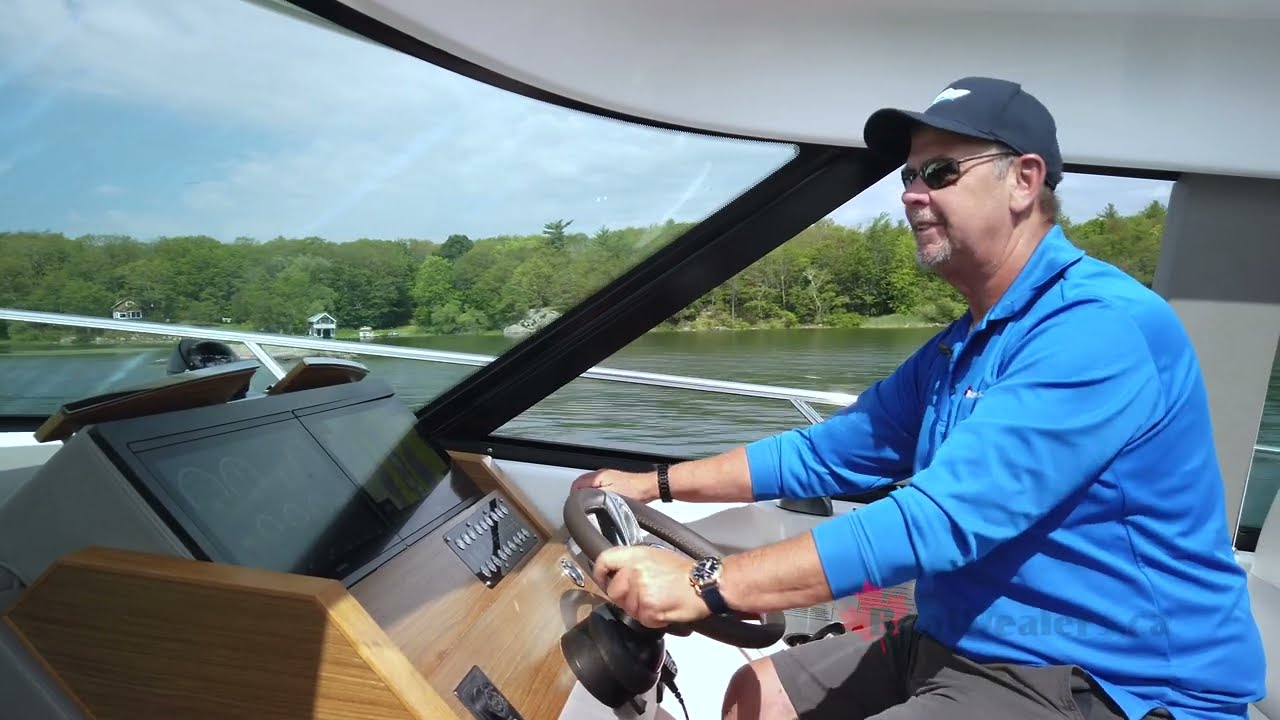 Обзор судового двигателя Volvo Penta IPS 10 D6 650 с системой помощи при швартовке