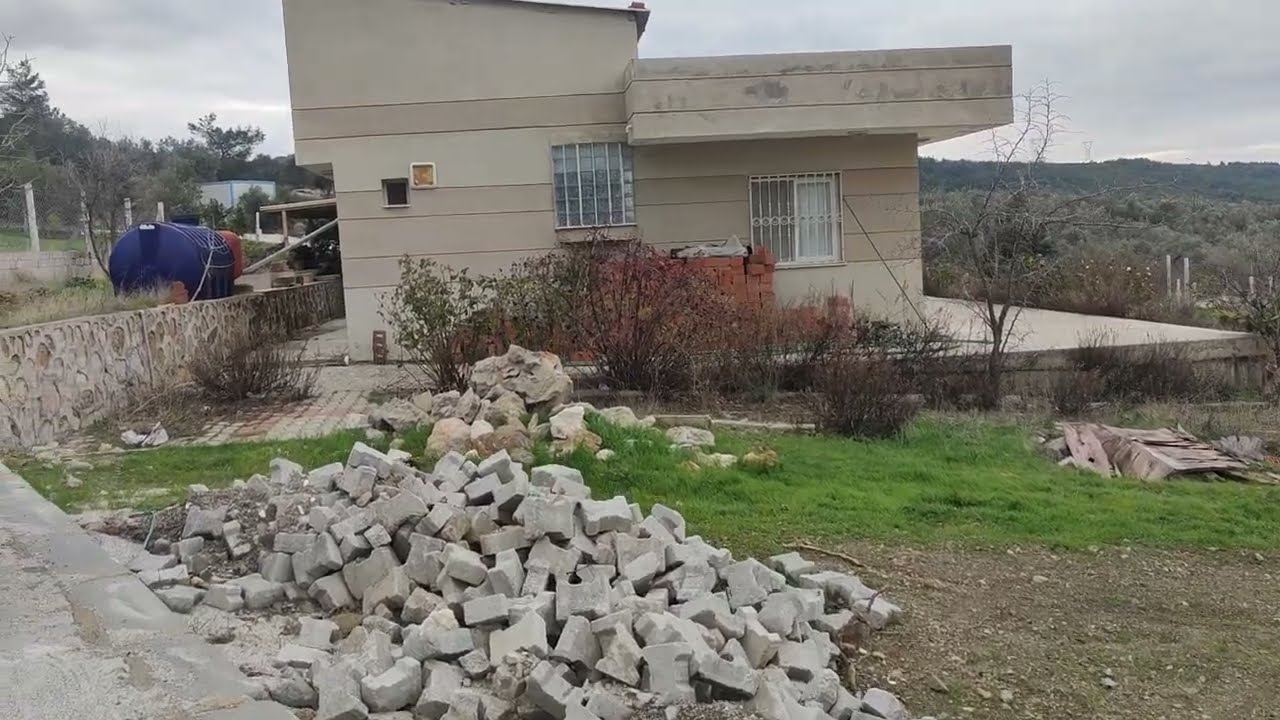 Köye yerleşmeye karar verdim ve işe yer bulmayla başladım