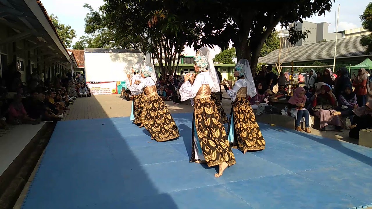Tari Bentang Banten - TRADABI (Traditional Dance Biology) - PORSENI FKIP UNTIRTA 2018